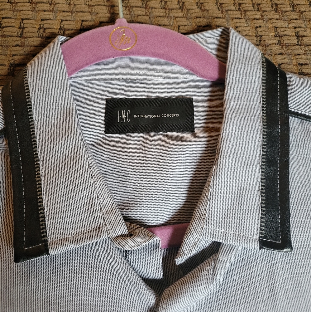 Men's INC Vienna Night button up, sz M